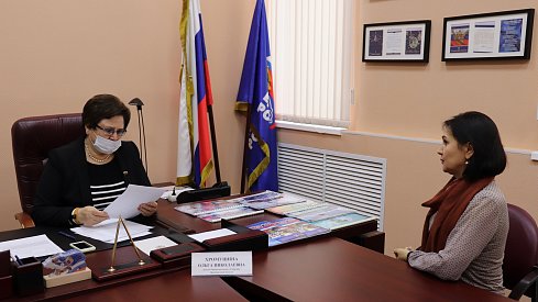 Люди спрашивают, предлагают, советуют
